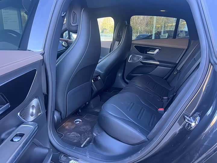 Фото 6 - Mercedes-Benz EQE AMG