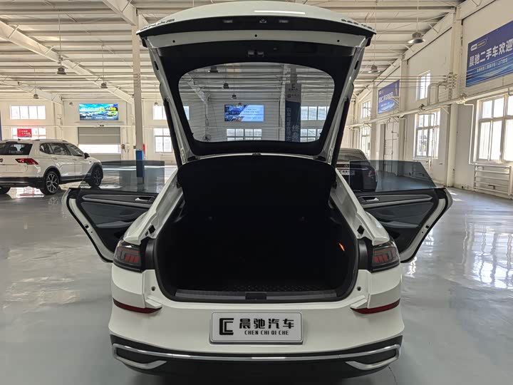 Фото 16 - Volkswagen Lamando L