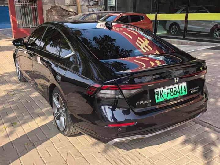 Фото 7 - Honda Accord Hybrid