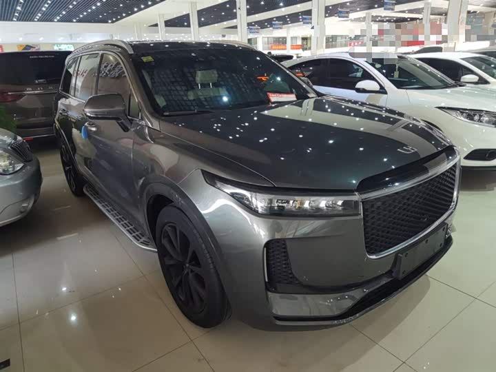 Фото 4 - LiXiang One