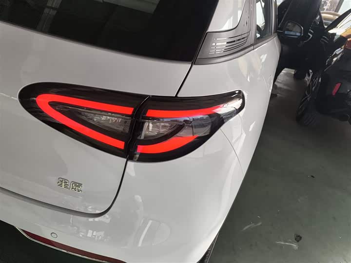 Фото 8 - Geely Galaxy Geome