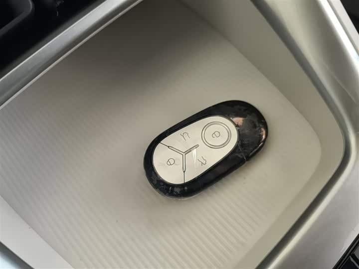 Фото 9 - Geely Galaxy Geome