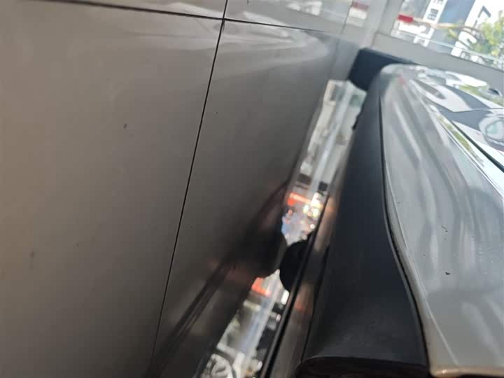 Фото 18 - Tesla Model 3