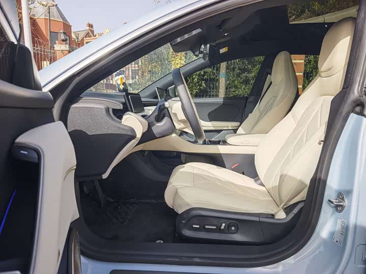 Фото 4 - Nio ET5T