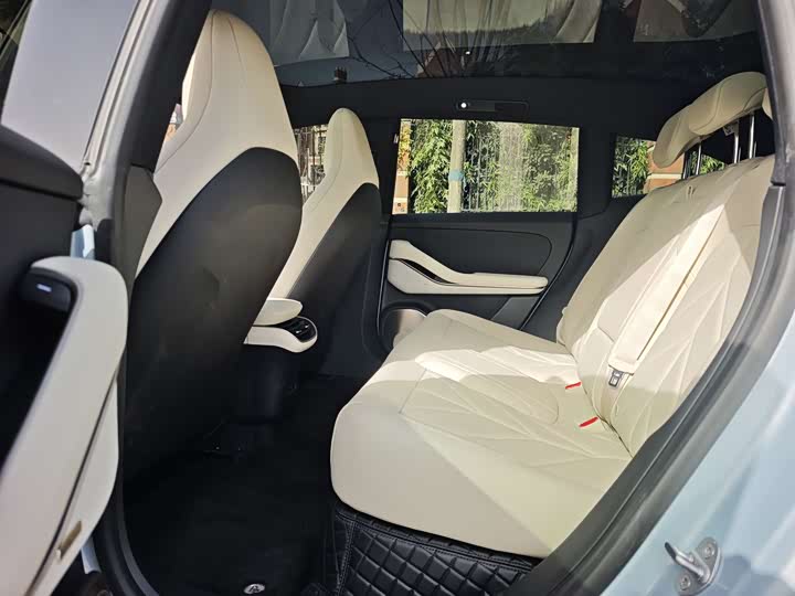 Фото 5 - Nio ET5T