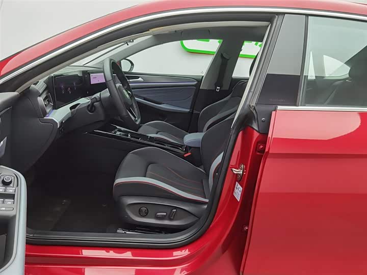 Фото 10 - Volkswagen Lamando L