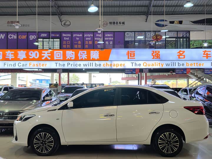 Фото 2 - Toyota Vios