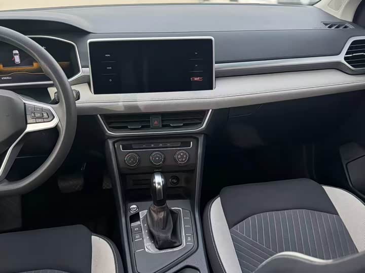 Фото 15 - Volkswagen Tharu