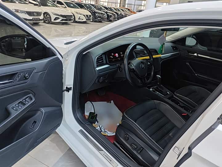 Фото 16 - Volkswagen Lamando L