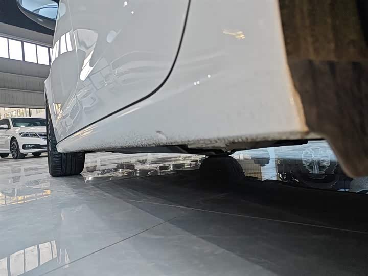 Фото 22 - Volkswagen Lamando L