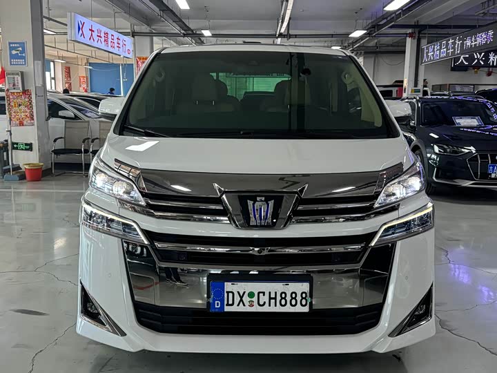Фото 2 - Toyota Vellfire