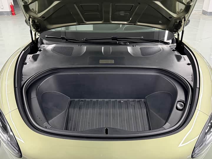 Фото 25 - Xiaomi SU7