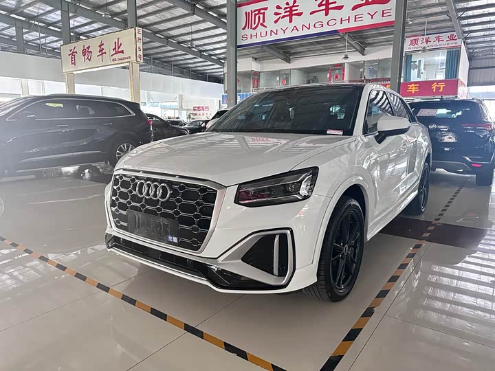 Фото 1 - Audi Q2L