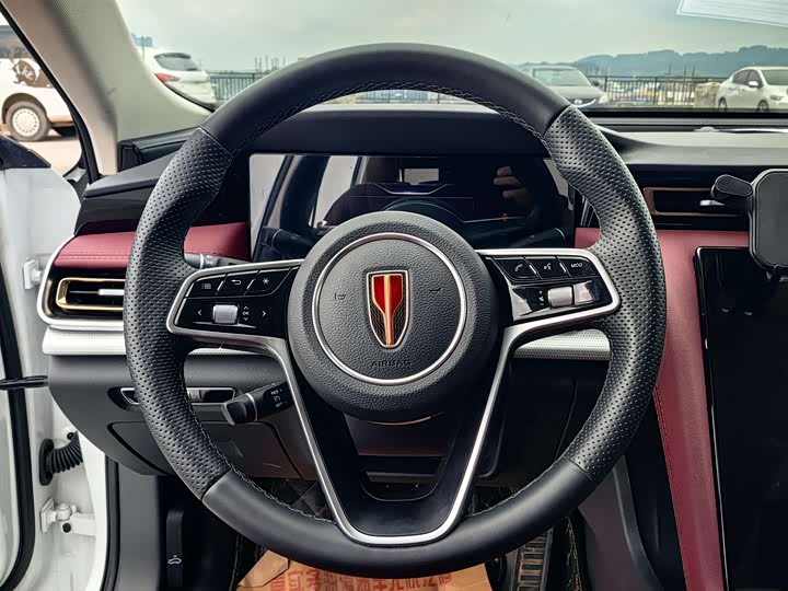 Фото 6 - Hongqi H5