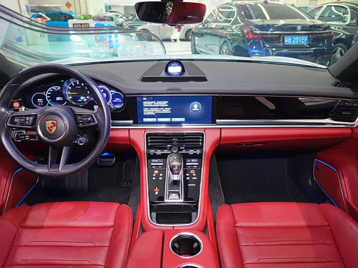 Фото 11 - Porsche Panamera Hybrid