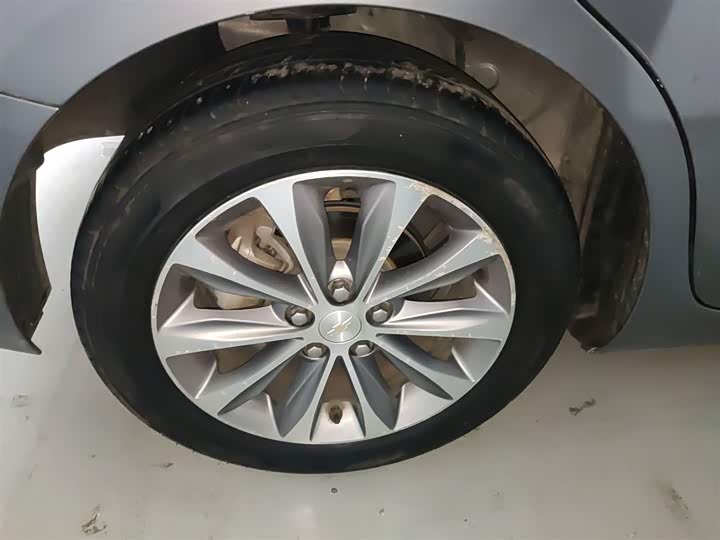 Фото 26 - Chevrolet Monza