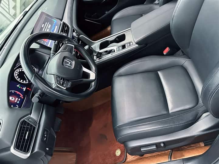 Фото 23 - Honda Accord