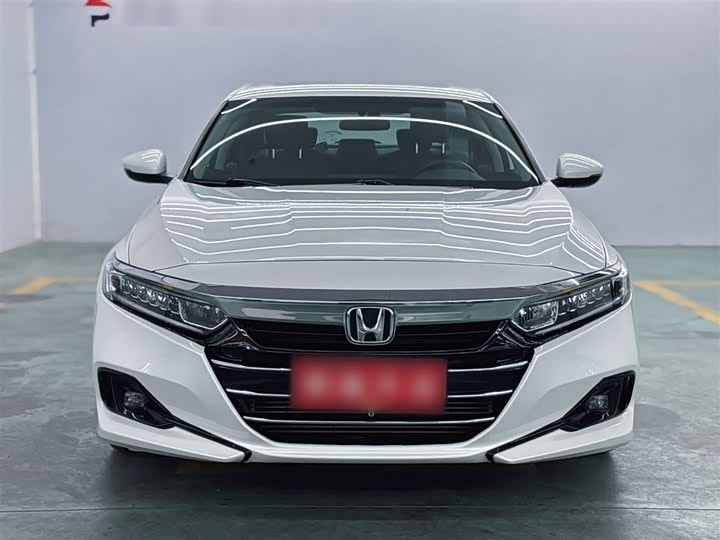 Фото 8 - Honda Accord