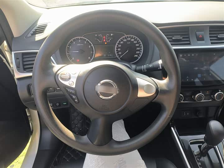 Фото 11 - Nissan Sylphy