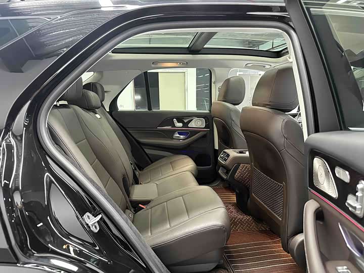 Фото 6 - Mercedes-Benz GLE-Class