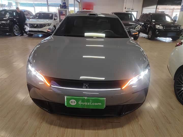 Фото 3 - BYD Han