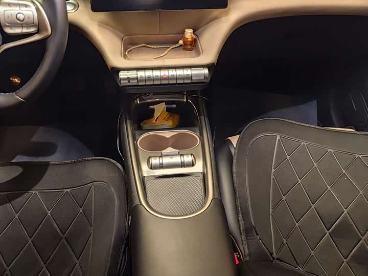 Фото 11 - BYD Dolphin