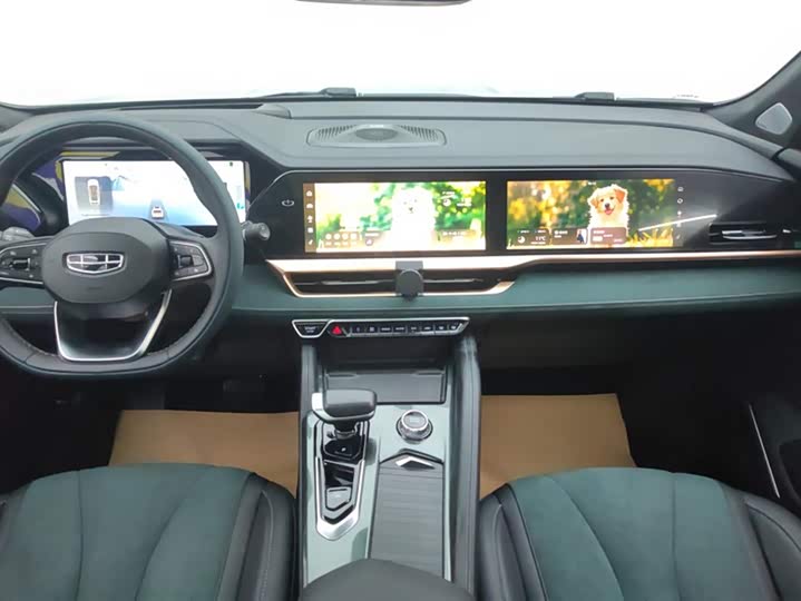 Фото 12 - Geely Monjaro