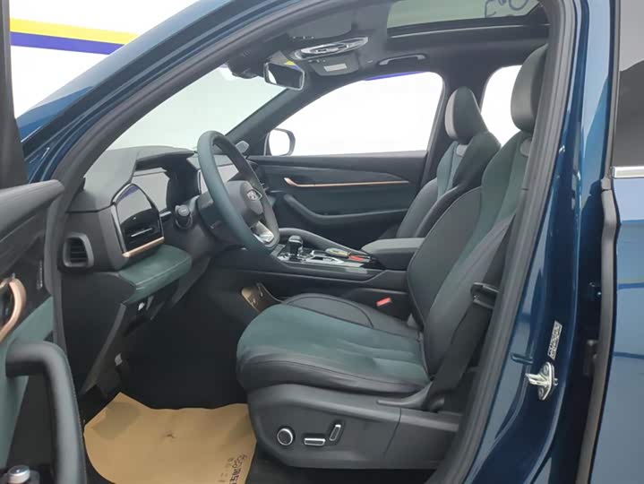 Фото 9 - Geely Monjaro