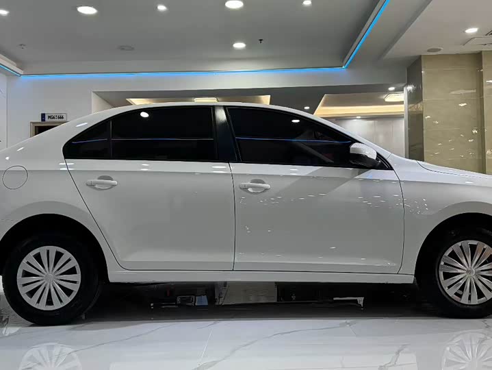 Фото 3 - Volkswagen Santana