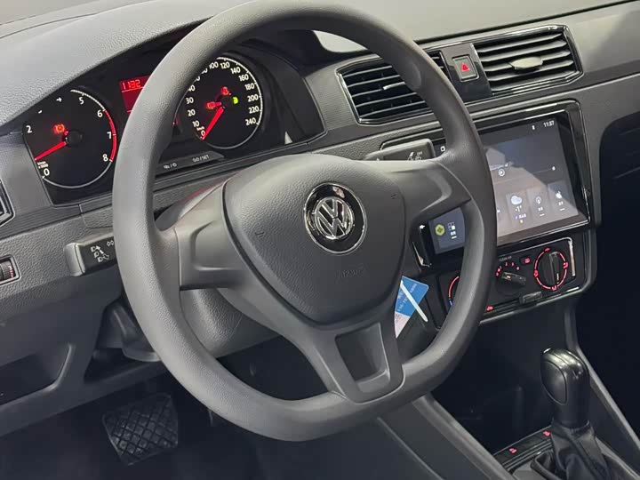 Фото 7 - Volkswagen Santana