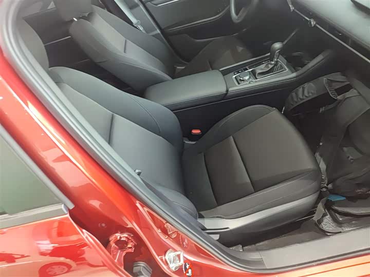 Фото 24 - Mazda 3 (Axela)