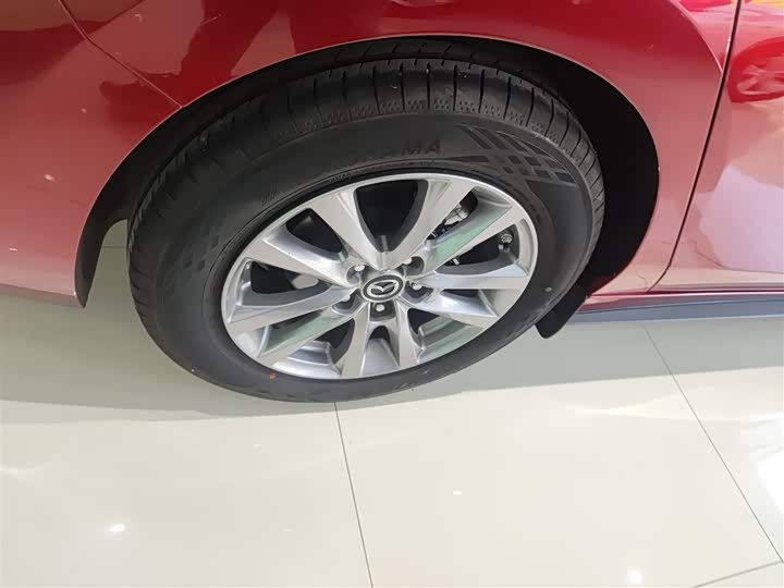 Фото 25 - Mazda 3 (Axela)