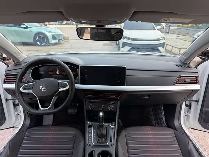 Фото 7 - Volkswagen Lavida