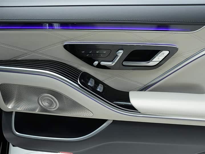 Фото 22 - Mercedes-Benz Maybach S-Class