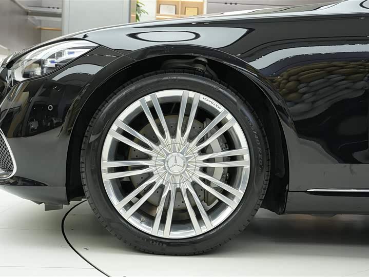 Фото 28 - Mercedes-Benz Maybach S-Class