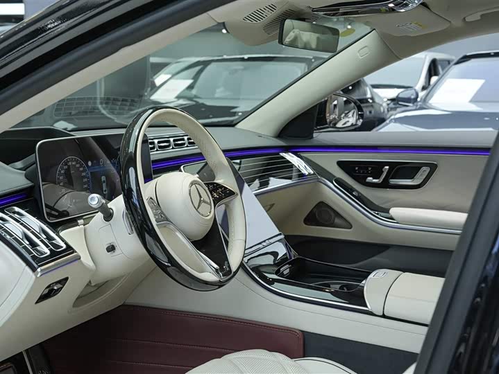 Фото 7 - Mercedes-Benz Maybach S-Class