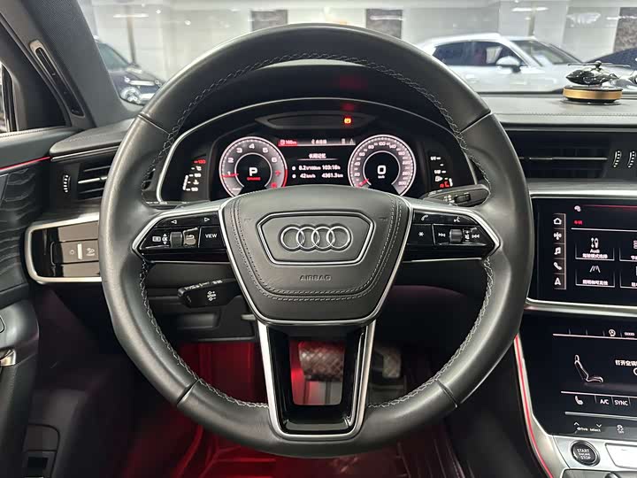 Фото 18 - Audi A6L