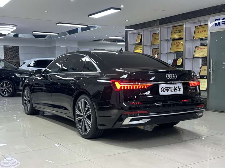 Фото 4 - Audi A6L