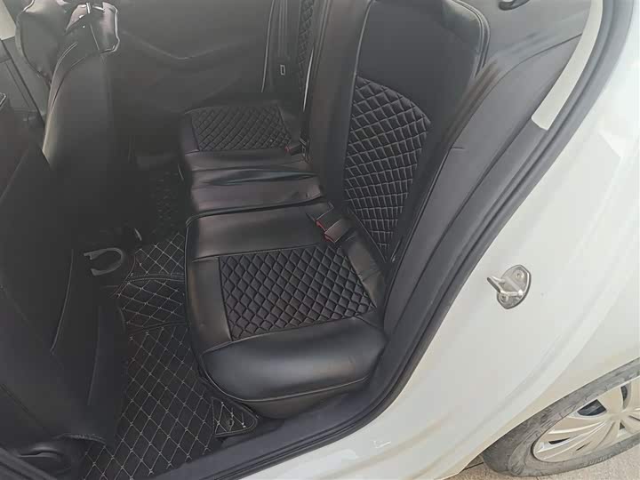 Фото 17 - Volkswagen Santana