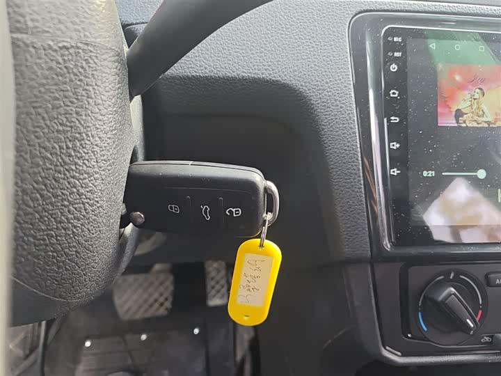 Фото 9 - Volkswagen Santana