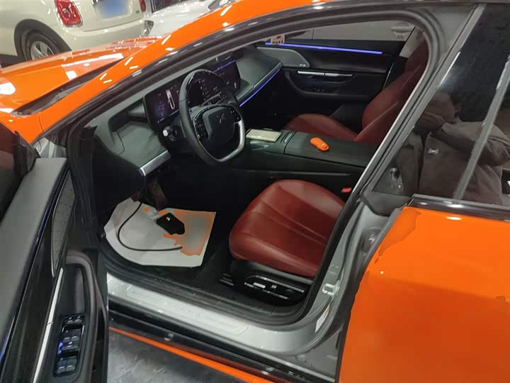 Фото 15 - XPeng P7