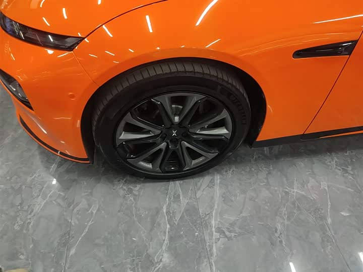 Фото 23 - XPeng P7