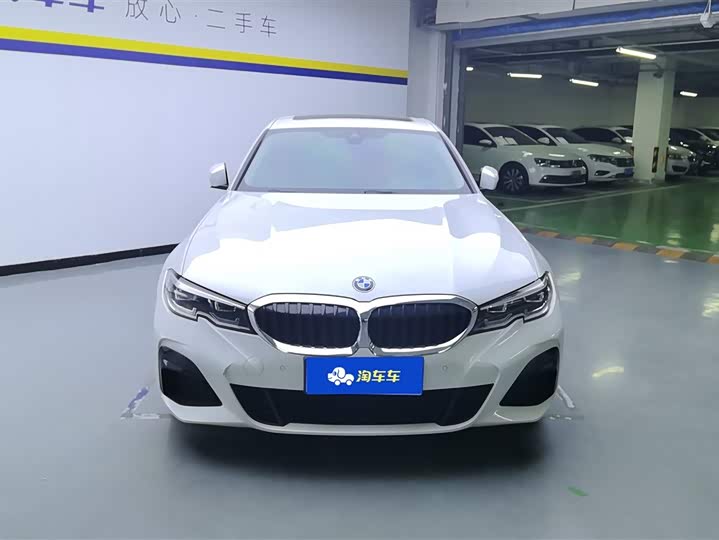 Фото 2 - BMW 3 Series