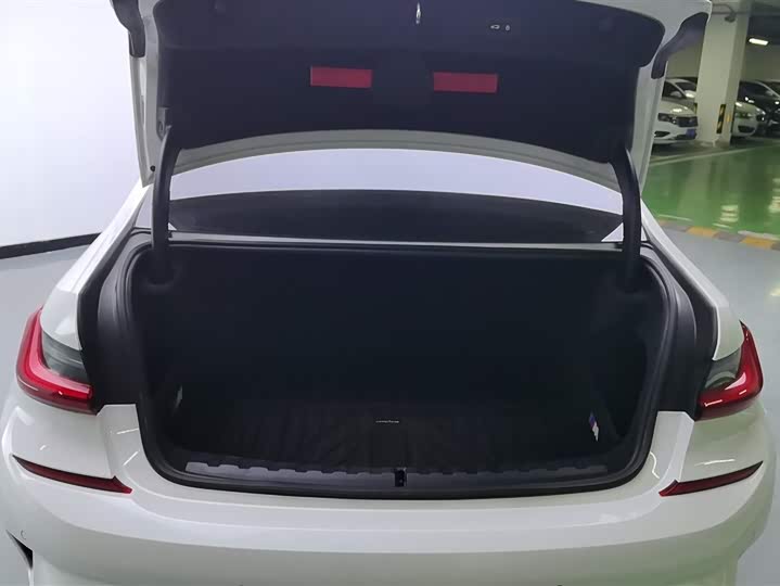 Фото 4 - BMW 3 Series