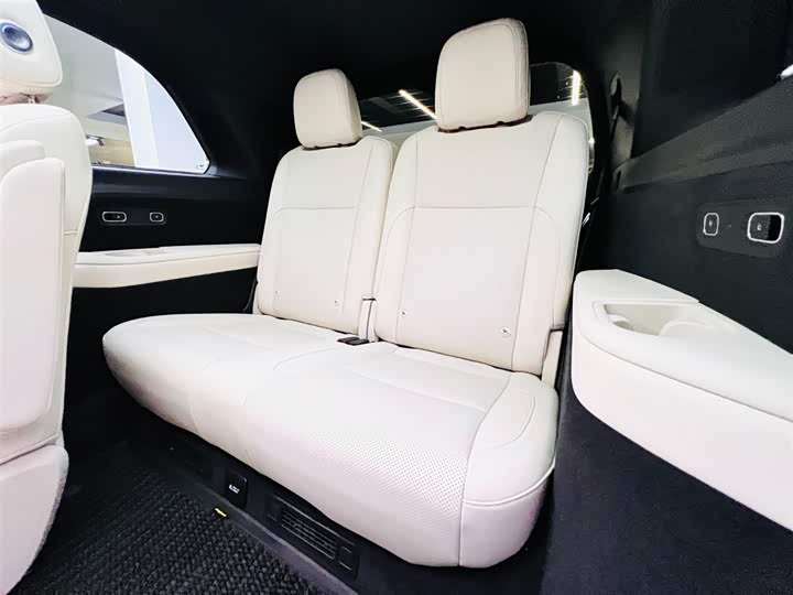 Фото 19 - LiXiang L9