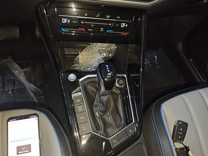 Фото 14 - Volkswagen Tayron GTE Hybrid