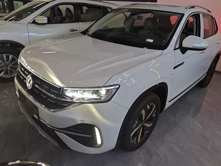 Фото 2 - Volkswagen Tayron GTE Hybrid