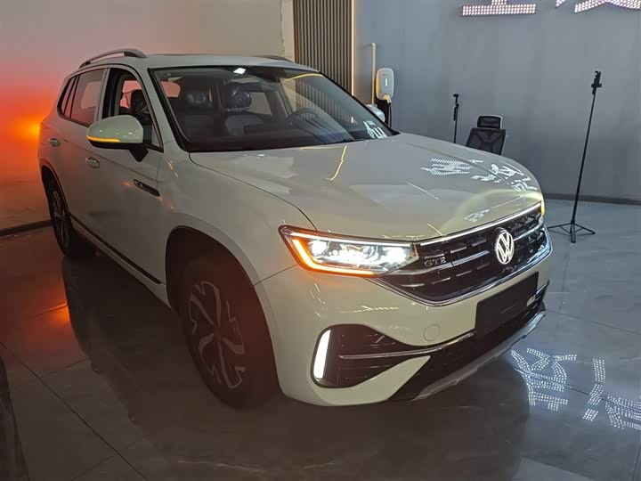 Фото 4 - Volkswagen Tayron GTE Hybrid