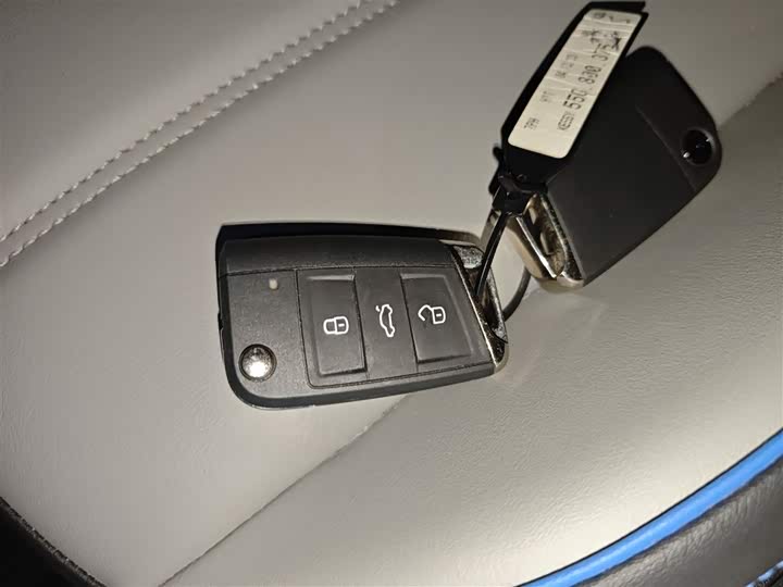 Фото 9 - Volkswagen Tayron GTE Hybrid