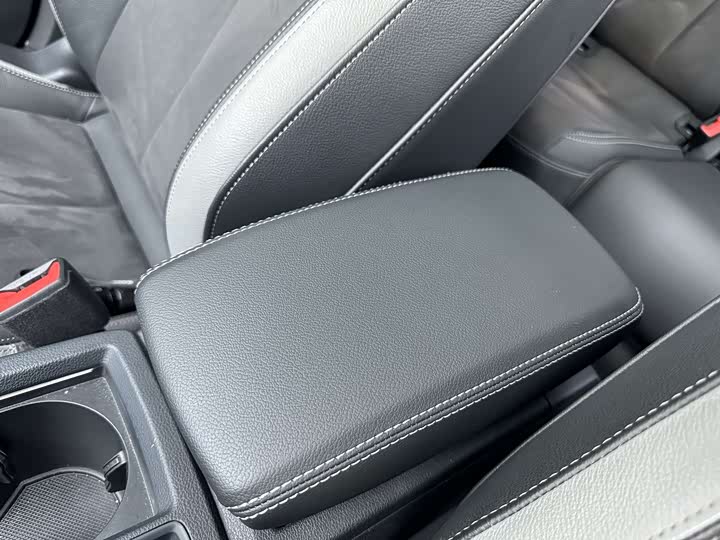 Фото 10 - Audi Q3